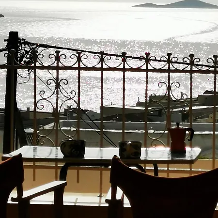 Cycladic Apt For 5 Wonderful Seaview Terrace דירה ארמופוליס