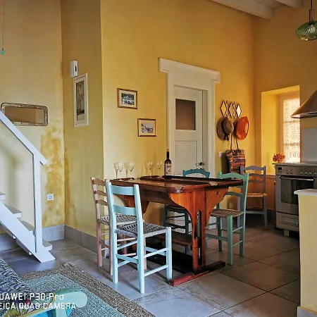 Cycladic Apt For 5 Wonderful Seaview Terrace דירה ארמופוליס